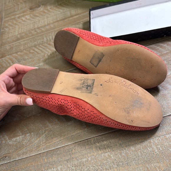 Sam Edelman Felicia Hot Coral Flats - Picture 4 of 7
